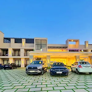 **** Hotel Vaga Nakshathra India
