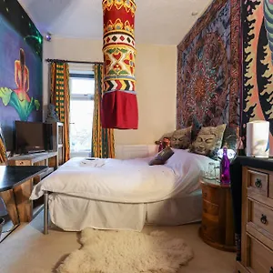 ***** Bed & Breakfast Bradford Digs United Kingdom